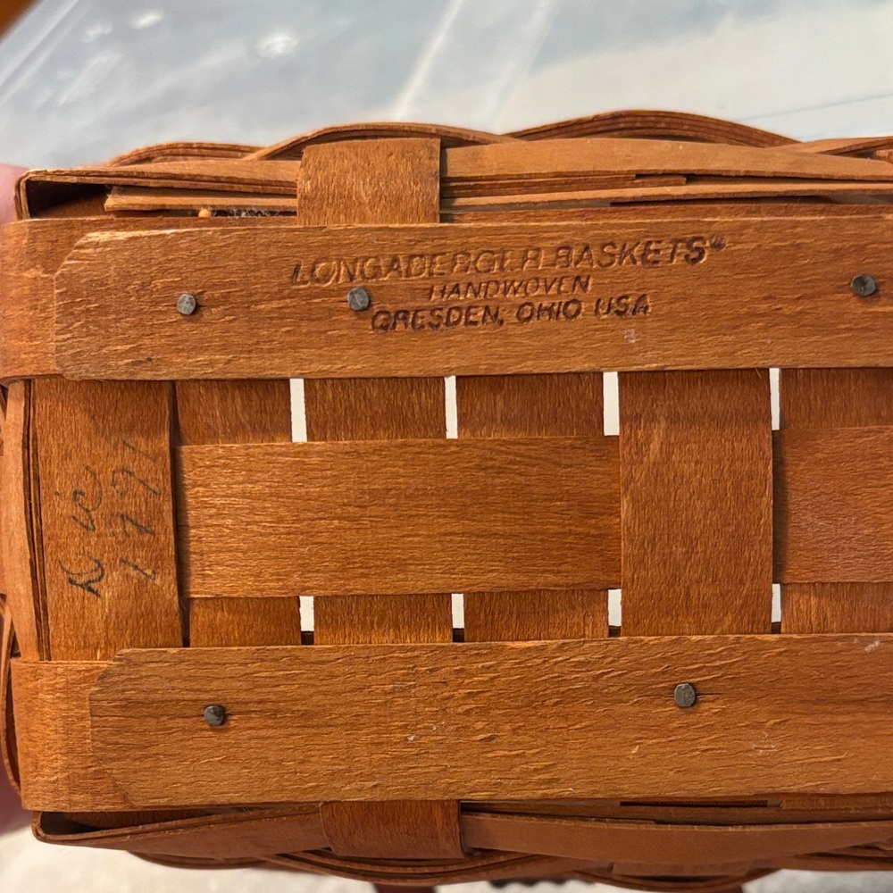 Vintage 1991 Longaberger Small Brown Wall Hanging Basket - Picture 10 of 10